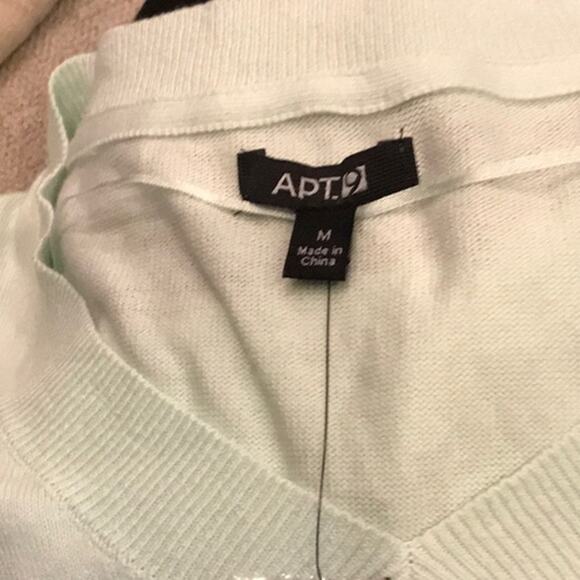 Apt. 9 mint green lightweight v neck sweater size medium new with tag - Picture 3 of 4